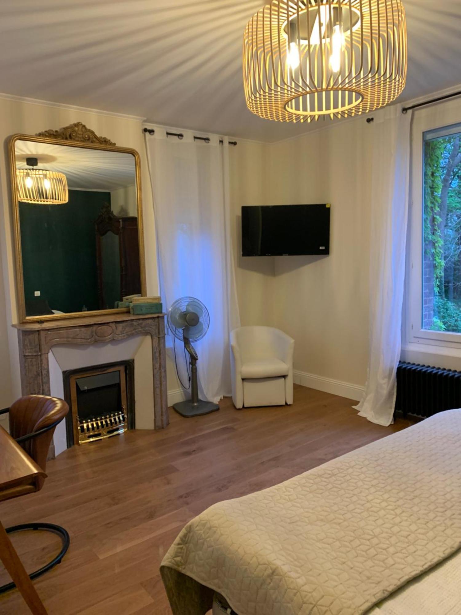 Les Sous Bois Hotel Saint-Laurent-de-Brevedent Ngoại thất bức ảnh